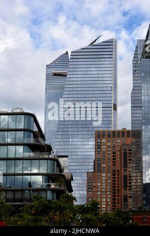 NEW YORK, NY - 05 NOVEMBRE 2019 : Hudson yards vus de la High Line. Banque D'Images