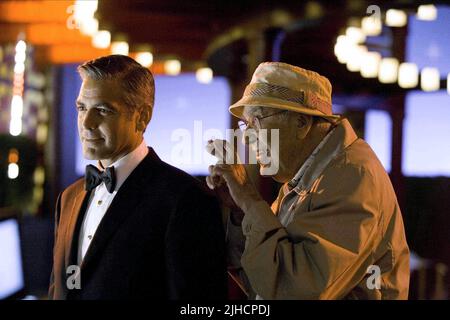 GEORGE CLOONEY, CARL REINER, Ocean's Thirteen, 2007 Banque D'Images