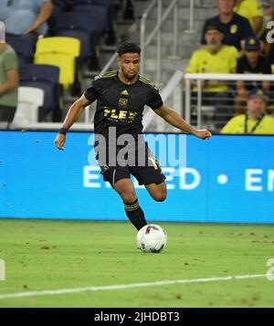 Nashville, États-Unis. 17 juillet 2022: Ismael Tabouri, milieu de terrain du FC Los Angeles (19), dribbles contre le FC Los Angeles pendant la seconde moitié d'un match MLS entre le FC Los Angeles et le SC Nashville au parc Geodis à Nashville TN Steve Roberts/CSM crédit: CAL Sport Media/Alay Live News Banque D'Images