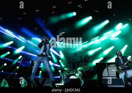 Sao Paulo, Brésil. 18th juillet 2022. SP - Sao Paulo - 07/17/2022 - SAO PAULO, LE MEILLEUR DU BLUES ET DU ROCK - le chanteur nord-américain Gary Cherone joue avec son groupe le projet Joe Perry au cours du meilleur du blues et du rock, au parc Ibirapuera, ce dimanche (17). L'édition 2022 du Festival qui réunit le meilleur du blues, du jazz et du rock, a eu la participation de LAN Lahn, Yohan Kisser et Joe Perry, ex-guitariste du groupe Aerosmith. Photo: Ettore Chiereguini/AGIF/Sipa USA crédit: SIPA USA/Alay Live News Banque D'Images