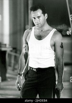 BRUCE WILLIS, Die Hard, 1988 Banque D'Images