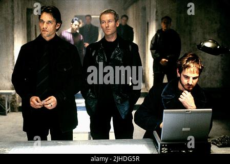 DOUGRAY SCOTT, RICHARD ROXBURGH,WILLIAM MAPOTHER, MISSION : IMPOSSIBLE II, 2000 Banque D'Images
