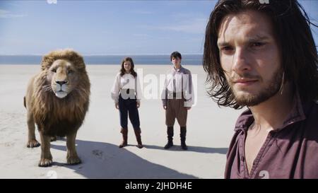 SKANDAR KEYNES, GEORGIE HENLEY, BEN BARNES, THE CHRONICLES OF NARNIA: THE VOYAGE OF THE DAWN TREDER, 2010 Banque D'Images