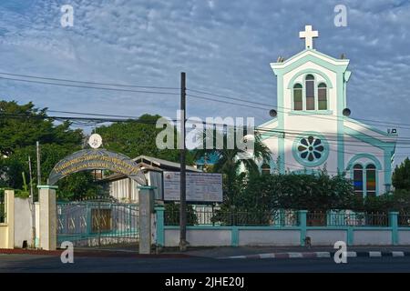 L'église catholique Assomption à soi Talingchan, ville de Phuket, Thaïlande, qui accueille la petite minorité catholique de l'île Banque D'Images