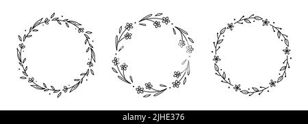 Ensemble de couronne fleurie isolée sur fond blanc. Cadres ronds avec fleurs et feuilles. Illustration vectorielle dessinée à la main, style doodle. Parfait pour les cartes, invitations, décorations, logo. Illustration de Vecteur