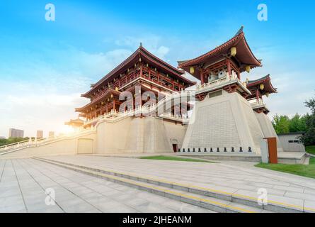 La Tour Ziyun a été construite en 727 après J.-C. et est le bâtiment principal du jardin de Datang Fudong, Xi'an, Chine. Banque D'Images