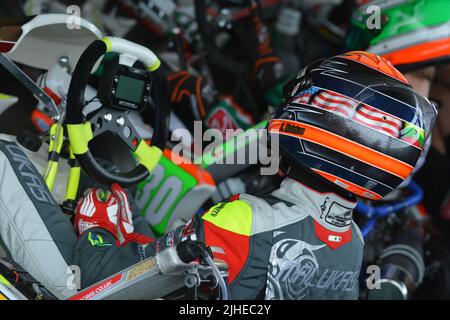 David Malukas est un pilote de course IndyCar lituanien-américain, actuellement avec Dale Coyne Racing, vu ici pendant sa carrière de karting. Banque D'Images