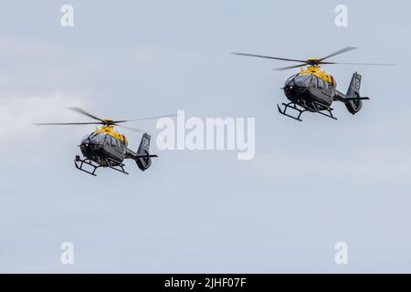 Airbus Helicopters H135 - Juno HT1 de la RAF No 1 Flying Training School arrivant à RAF Fairford pour RIAT 2022 Banque D'Images