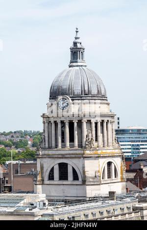 Vue aérienne du Council House depuis le toit du Pearl assurance Building à Nottingham City, dans le Nottinghamshire, Angleterre Banque D'Images