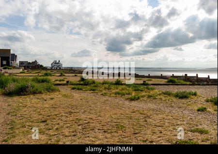 Groynes sur Whitstable Beach, Kent, Angleterre Banque D'Images