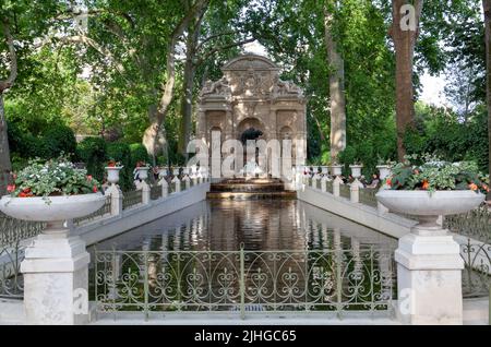 La fontaine Médicis au Jardin du Luxembourg, Paris, France. Banque D'Images