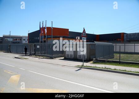 La production de pièces en euros croates a commencé à la monnaie croate, à Sveta Nedjelja, en Croatie, sur 18 juillet 2022. Photo: Zeljko Hladika/PIXSELL Banque D'Images