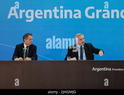 Buenos Aires, le 18th juillet 2022. Le Président Alberto Fernández a dirigé la présentation de l'Argentine Grande, Plan d'infrastructure pour le développement de la nation, avec le Ministre des travaux publics, Gabriel Katopodis. (Crédit : Esteban Osorio/Alay Live News) Banque D'Images