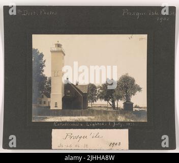 PA - Presqu'île (ou Pres Isle). Station de lumière de presque Isle, Pennsylvanie. Phare, à l'ouest. Banque D'Images