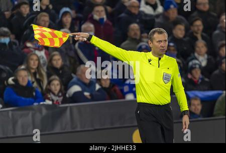 Action pendant la ville de Leicester contre Spartak Moscou UEFA Europa League match avec: Linesman où: Leicester, Royaume-Uni quand: 05 Nov 2021 crédit: Anthony Stanley/WENN Banque D'Images