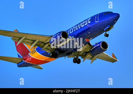 Palm Springs, CA, États-Unis. 5th févr. 2021. Un Boeing 737-700 de Southwest Airlines débarquant à l'aéroport international de Palm Springs (image de crédit : © Ian L. Sitren/ZUMA Press Wire) Banque D'Images