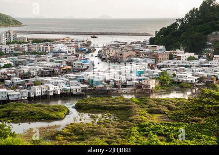 Le village de Tai O, montrant les maisons à pilotis distinctives ('Pang UK'), île Lantau, Hong Kong, 2009 Banque D'Images