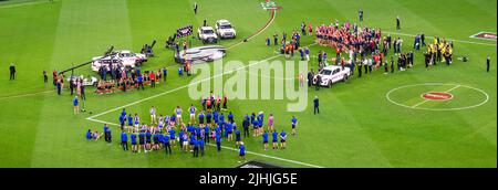 Fête post-match 2021 : finale de l'AFL au stade Optus de Perth, Australie occidentale. Banque D'Images