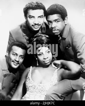 GLADYS KNIGHT ET LE PIPS photo promotionnelle du groupe vocal américain vers 1966 Banque D'Images