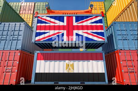 Conteneurs de marchandises avec drapeaux nationaux du Royaume-Uni et de l'Égypte. 3D rendu Banque D'Images