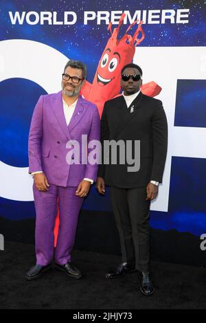 18 juillet 2022, Los Angeles, Californie, Etats-Unis: LOS ANGELES - 18 juillet: Jordan Peele, Daniel Kaluuya à la première mondiale de Nan au Théâtre chinois de TCL IMAX sur 18 juillet 2022 à Los Angeles, CA. (Image de crédit : © Nina Prommer/ZUMA Press Wire) Banque D'Images