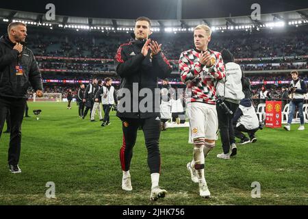 Diogo Dalot (20) et Donny van de Beek (34) de Manchester United quittent le terrain après le match en , le 7/19/2022. (Photo de Patrick Hoelscher/News Images/Sipa USA) Banque D'Images