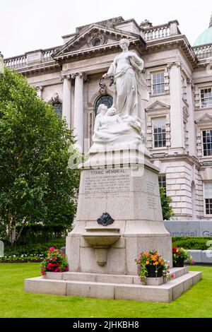 Titanic Memorial dans le domaine du Titanic Memorial Garden, hôtel de ville de Belfast, Belfast, Irlande du Nord, Royaume-Uni, ROYAUME-UNI Banque D'Images