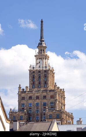 Architecture staliniste Lettonie - le bâtiment de l'Académie des sciences lettonne, dans le style de l'époque soviétique; Riga Lettonie Europe Banque D'Images