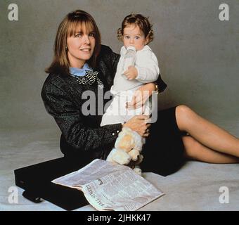 DIANE KEATON, KRISTINA KENNEDY, BABY-BOOM, 1987 Banque D'Images