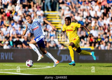 Odense, Danemark. 18th juillet 2022. Ernest Nuamah (37) du FC Nordsjaelland vu lors du match Superliga de 3F entre Odense Boldklub et le FC Nordsjaelland au Parc d'énergie de la nature à Odense. (Crédit photo : Gonzales photo/Alamy Live News Banque D'Images