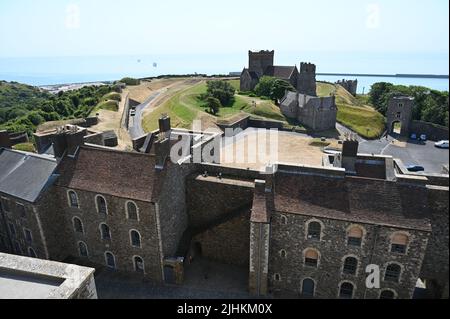 St Mary sub Castro et un phare AD Roman à Douvres. Banque D'Images