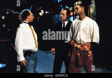 BARRY SONNENFELD, Tommy Lee Jones, Will Smith, MEN IN BLACK, 1997 Banque D'Images