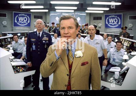 MICHAEL YORK, AUSTIN POWERS DANS GOLDMEMBER, 2002 Banque D'Images