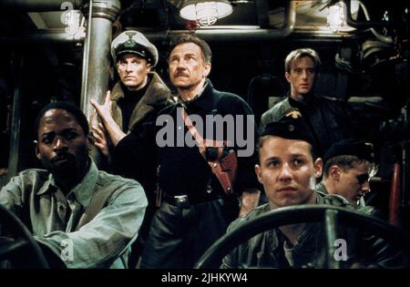 TERRENCE 'T.C.' CARSON, MATTHEW MCCONAUGHEY, Harvey Keitel, U-571, 2000 Banque D'Images