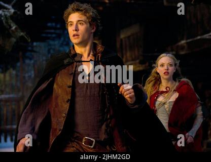 MAX IRONS, Amanda Seyfried, Red Riding Hood, 2011 Banque D'Images