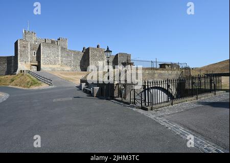 Douvres, Kent, Royaume-Uni-19 juillet 2022 : Château de Douvres dans le Kent, Angleterre, pendant la vague de chaleur du 2022 juillet. Banque D'Images