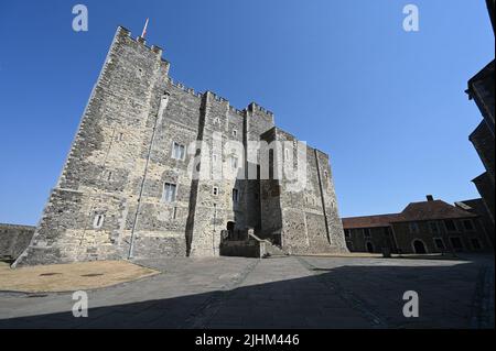 Douvres, Kent, Royaume-Uni-19 juillet 2022 : Château de Douvres dans le Kent, Angleterre, pendant la vague de chaleur du 2022 juillet. Banque D'Images