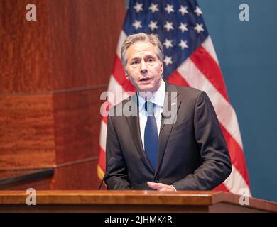 McLean, États-Unis d'Amérique. 18 juillet 2022. Le secrétaire d'État américain, Antony Blinken, prononce des remarques au personnel du Bureau du renseignement national, à 18 juillet 2022, à McLean, en Virginie. Crédit : Freddie Everett/Département d'État/Alay Live News Banque D'Images