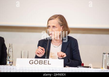 Munich, Allemagne. 15th juin 2022. Heike Goebel à XI Congrès international l’Europe en mouvement ? - Stimuler de nouvelles idées pour promouvoir la liberté et la prospérité dans un ordre mondial en mutation de la Fondation Hanns Martin Scheleyer sur 15 juin 2022 à Munich, Allemagne. (Photo par Alexander Pohl/Sipa USA) crédit: SIPA USA/Alay Live News Banque D'Images