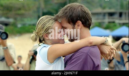 KATE BOSWORTH, MATTHEW DAVIS, BLUE CRUSH, 2002 Banque D'Images