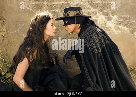 CATHERINE ZETA-JONES, Antonio Banderas, LA LÉGENDE DE ZORRO, 2005 Banque D'Images