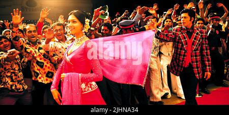 SHAHRUKH KHAN, DEEPIKA PADUKONE, Om Shanti Om, 2007 Banque D'Images