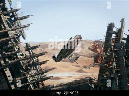 Faucon Millenium , TIE FIGHTERS, Star Wars : Episode VII - LA FORCE se réveille, 2015 Banque D'Images