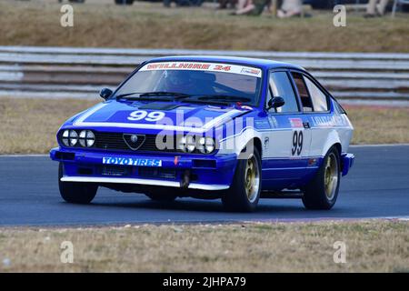 Jake Margulies, Alfa Romeo GTV6, défi Alfa classique de DRHC pour 750 - 116 Alfa Romeo, Une série de courses unique pour les Alfa classiques et historiques de la Banque D'Images