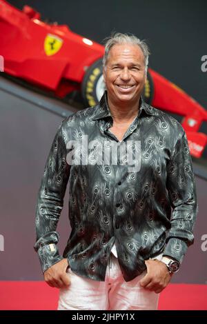 Cologne, Allemagne. 20th juillet 2022. Kai Ebel, présentateur, tapis rouge, spectacle de tapis rouge, arrivée, Présentation du Prix d'Etat de l'Etat de Rhénanie-du-Nord-Westphalie à Koeln sur 20 juillet 2022 © Credit: dpa/Alamy Live News Banque D'Images