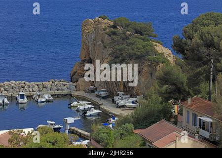 France, Bouches-du-Rhône (13), Ensuès-la-Redonne, calanque, port de la Madrague / France, Bouches-du-Rhône, Ensuès-la-Redonne, les ruisseaux et Madrague Banque D'Images