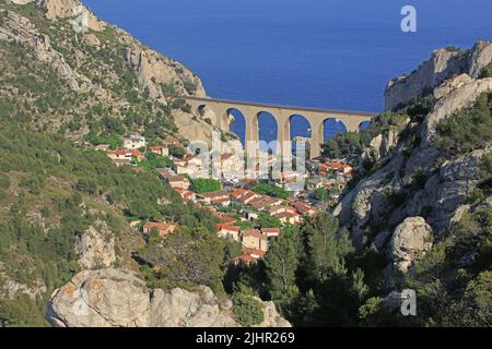 France, Bouches-du-Rhône (13) Marseille, le Rove calanque de la Vesse / France, Bouches-du-Rhône Marseille, la Rove calanque de la Vesse Banque D'Images