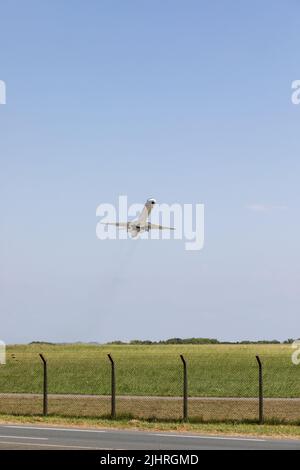 MONTEZ à BORD d'AirFrance et descendez à l'aéroport de Biarritz. Banque D'Images