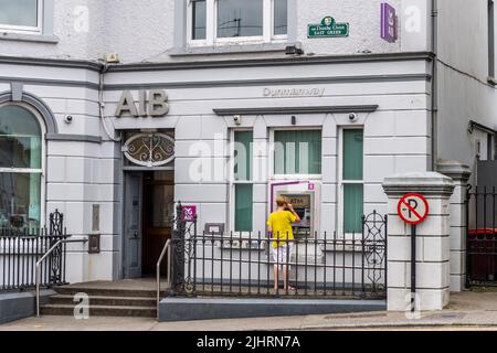 Dunmanway, West Cork, Irlande. 20th juillet 2022. AIB a déclaré que la banque numérique est la raison pour laquelle elle est en train de se passer de liquidités dans 70 succursales à travers le pays. L'une de ces branches, Dunmanway, change le 21st octobre, la branche Clonakilty étant l'alternative la plus proche, à environ 21 km. Crédit : AG News/Alay Live News Banque D'Images