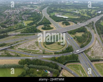 La jonction Lunetten est un échangeur de trafic néerlandais pour la connexion des autoroutes A12 et A27 . Il est situé près de Lunetten, un quartier de Banque D'Images